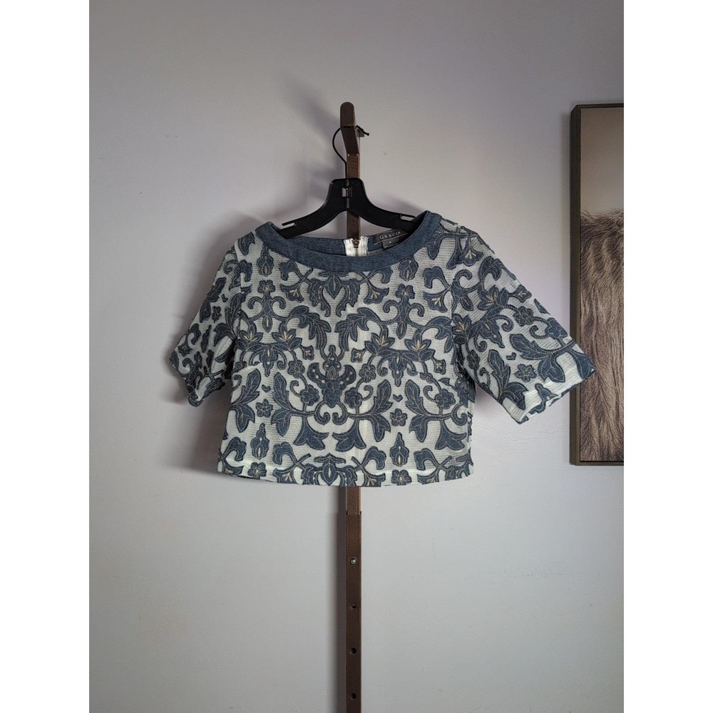 Gracia Blue & Mesh Small‎ Crop Top